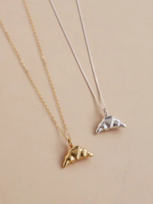 Crossiant Necklace